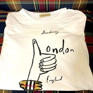 Burberry t-shirt